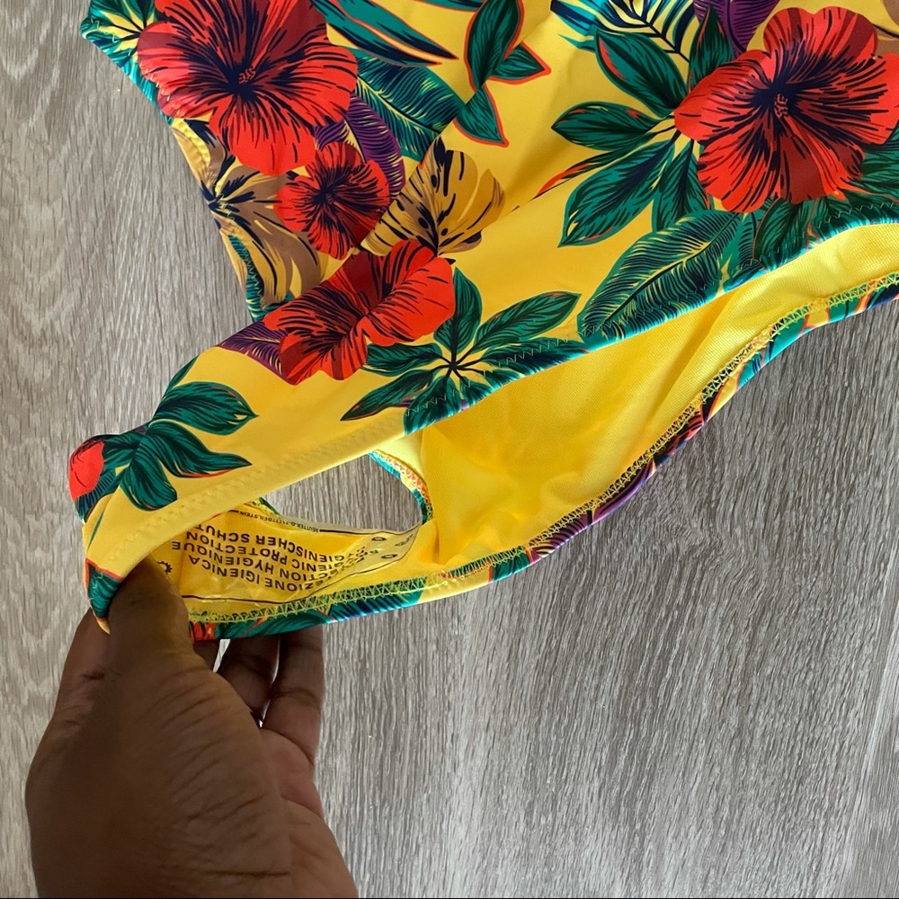 Vacation Playdate Floral Yellow Cutout One Piece Swimsuit - Picture 11 of 12